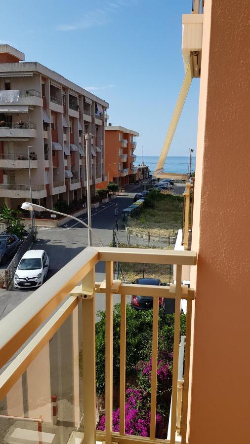 Casalmare Via Asse Ventimiglia Exterior foto